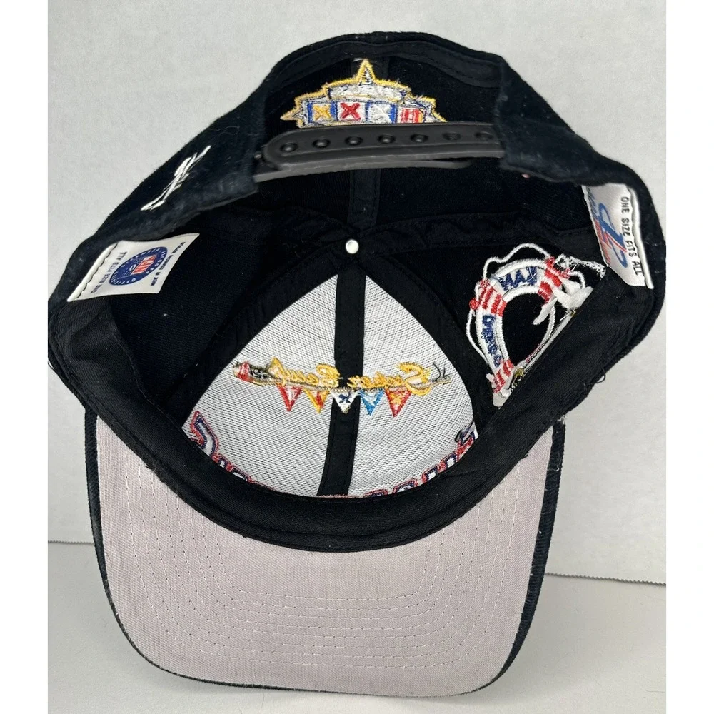Vintage Denver Broncos Hat Cap Snap Back Super Bowl XXXII Champs NFL Football